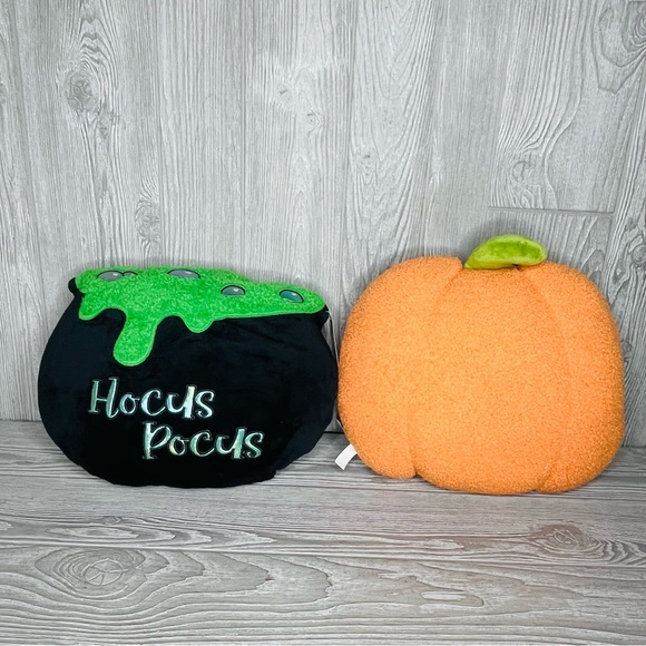 Hocus pocus and pumpkin fall halloween caldron witchy throw pillow’s decoration - Picture 3 of 7